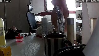 偷拍单间女生生活住宿