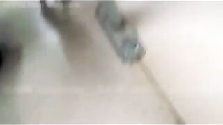 【麻花免费视频】大胆超嫩的在校学妹教师自习课偷偷自拍露穴