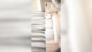 【91沈先生】老金深夜约操苗条00后小萝莉，粉嫩美乳鲍鱼超清晰呈现，鸳鸯浴调情残暴输出，蹂躏两炮娇喘呻吟