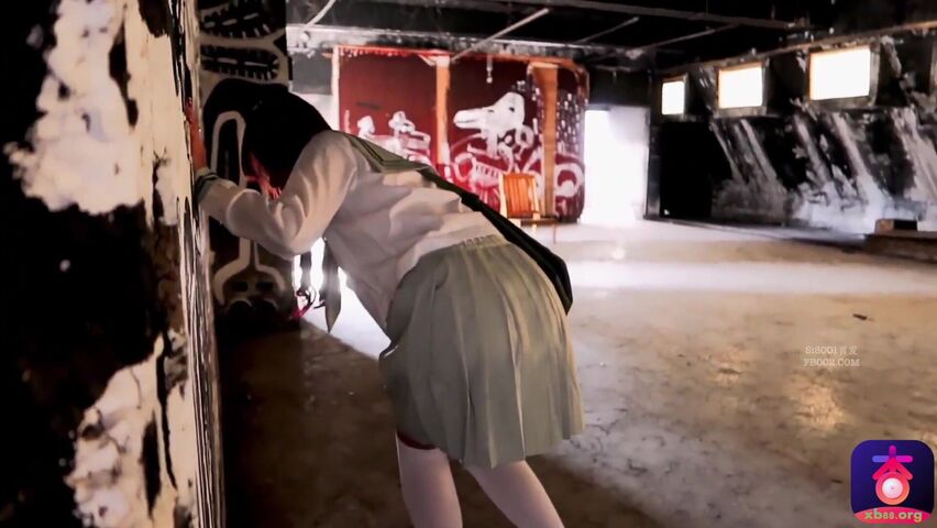 喷水阿姨第6部 cosplay学生妹在各个地方自慰 最后给摄影师口爆一发才满足