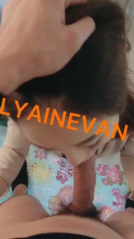 推特疯传播放量火爆女神少妇LYAINEVAN日常啪啪啪自拍集一抽插就淫叫喊“不要爸爸”呻吟声太骚了