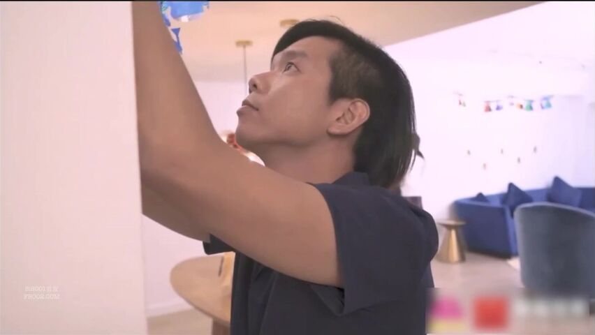 草榴&皇家华人联合出品国产AV佳作-催眠系列上泼辣婊妹乖巧操控自如-沈娜娜