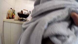 北京嫩模瑶瑶御姐范和男友裸体在厨房一边做菜一边被玩逼