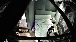 臻品360 ██ 大学城附近工业风主题酒店偷拍挺会玩的学生情侣六九互舔热身啪啪