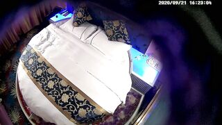 臻品360 ██ 情调豪华圆床摄像头偷拍秃头大伯和性感少妇情人开房激情