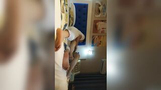 【野狼出击探花】，今夜楼凤上门，良家下海没多久，甜美大胸，温柔小姐姐遇到打桩机，老王大展神威持续输出