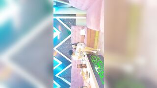 【歌厅探花】，ktv叫俩妹子，苗条小姐姐直接脱掉内裤开干，翘臀美腿紧张刺激，高清源码录制