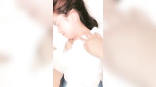 【迷人的小姐姐】，疯狂小情侣尝试催情药，性欲大增，急不可耐求插求深入，香艳淫靡探索性爱奥秘