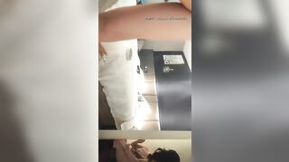 近期最淫荡，没有之一，【文轩探花】第二场，酸奶倒鲍鱼，自慰，黑丝，骚货花样真多，淫荡指数首屈一指，必看好片