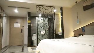 翻车大王伟哥足疗按摩会所撩良家少妇女技师宾馆开房啪啪2000元拿下的少妇