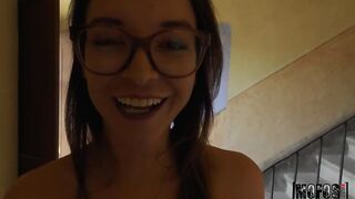 【麻花免费视频】PublicPickUps - Francys Belle - Cold Outside Smoking Hot Indoors