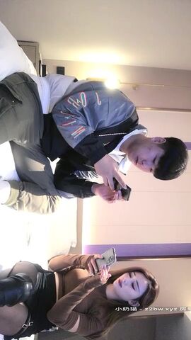 【麻花免费视频】【小宝寻花】红内裤战神重回一哥宝座，极品外围女神，粉嫩鲍鱼一线天，超清晰镜头完美展示细节