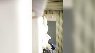 【麻花免费视频】【沐足会所探良家】，重金忽悠小姐姐，金钱面前妹子动摇了，酒店一夜情赚一把，漂亮身材好，观感极佳