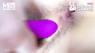 麻豆传媒代理出品-兔子先生系列 拉麵店搭讪超可爱少女 激爽三穴强行插入