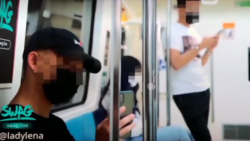 【麻花免费视频】国产大手笔AV情景剧【史上最狂❤️无视旅客众目睽睽下跟男友在捷运车厢抽插潮吹】