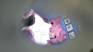 【麻花免费视频】在公司日久生情的年轻男女相约主题宾馆嗨皮急不可耐衣服不脱眼镜骚妹就津津有味的吃起肉棒地板肏到床上哭腔呻吟刺激