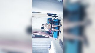 【麻花免费视频】【流氓小鬼探花】，赵总小弟约操小少妇，沙发69，蜂腰翘臀，淫荡小骚货这身材不错，后入观感极佳，高清源码录制