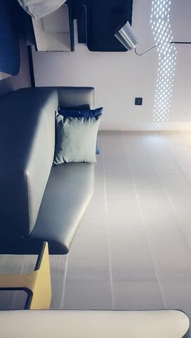 【麻花免费视频】小宝寻花大神高端大圈外围妹子，牛仔短裤骑在身上舌吻调情，深喉舔屌扣穴骑乘抽插，操的妹子好爽呻吟连连