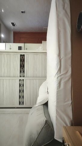 【麻花免费视频】【麻花免费视频】小马丶寻花妹子返场专业全套服务，跪着口交舔菊骑脸插嘴，骑乘整根插入套弄，拉着双腿后入撞击屁股