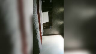 【麻花免费视频】探花小队另类玩法SM调教美臀小姐姐，换上女仆装翘起美臀，肛塞尾巴小皮鞭，后入大屁股一下下撞击