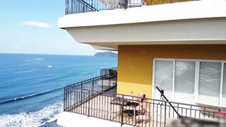 【麻花免费视频】最新流出极骚留学生『苏琪』性爱自拍玩出新花样 海洋度假酒店阳台啪啪无套内射 无人机拍摄 高清1080P版