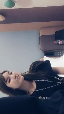 【麻花免费视频】赵总极品寻花深夜高素质外围妹，苗条身材大长腿一天三炮，深喉口交骑乘后入猛操，干的受不了按头口交