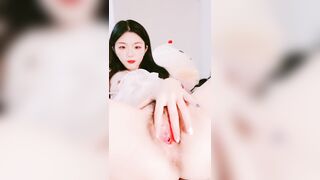 【麻花免费视频】少女直播玩弄掰穴好粉嫩的豆豆