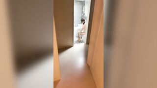 【麻花免费视频】白虎嫩逼被小哥拿捏各式舔逼吃淫水