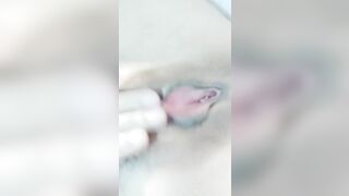 【麻花免费视频】骚人妻直播大奶玩弄大黑牛震动阴蒂高潮不断