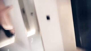 【麻花免费视频】约车模女神貌美肤白大长腿对着镜子后入搔首弄姿