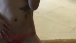 【麻花免费视频】珊珊就打奥特曼