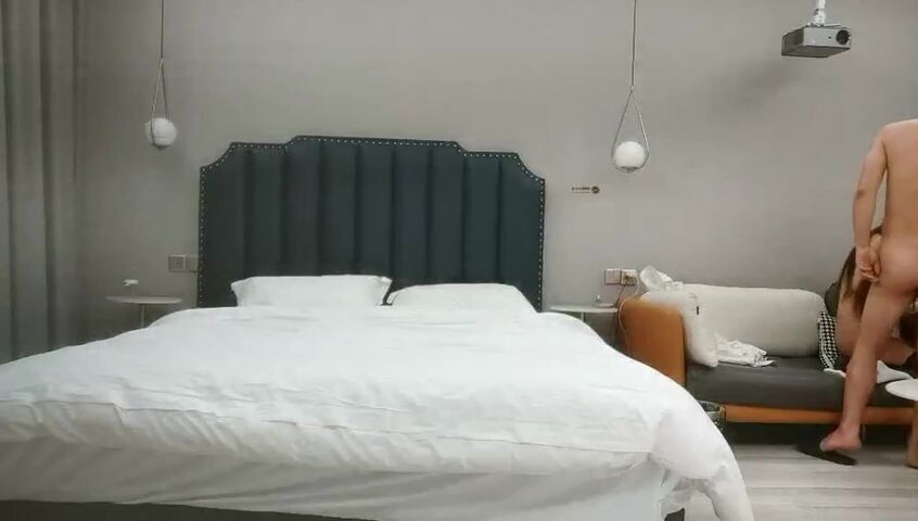 【麻花免费视频】无情的屌探花外围场白虎女神狂舔粉嫩小穴01