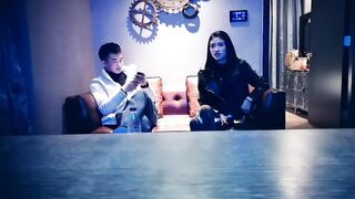 【麻花免费视频】大屌男约操极品00年极品可爱御妹完美口交上位01