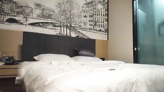 【麻花免费视频】步宾探花性感黑丝大长腿包臀裙少妇啪啪舔逼