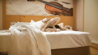 【麻花免费视频】流浪交际花小少妇深夜私会情郎花式啪啪高潮