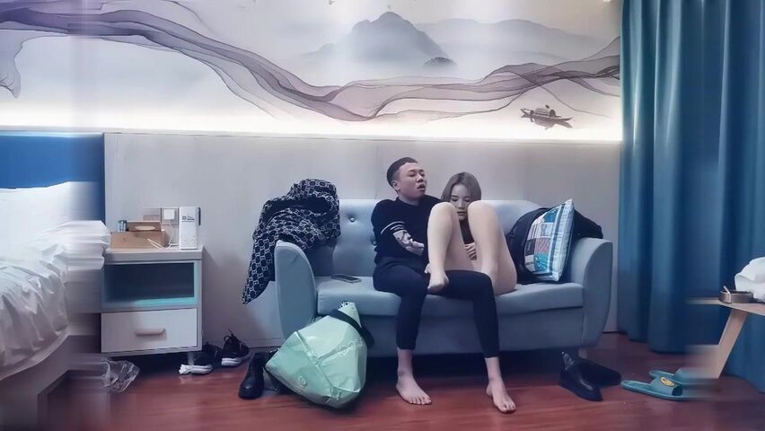 【麻花免费视频】约了个黑裙性长腿妹子啪啪穿上情趣装口交