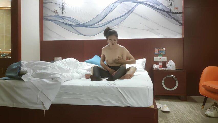 【麻花免费视频】重金3000约外围瑜伽女神大长腿黑丝爆操