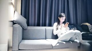 【麻花免费视频】七天探花3000高价网约外围一字马展示粉嫩鲍鱼