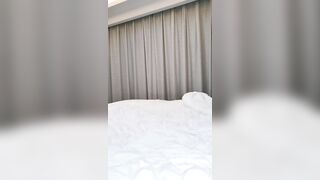 【麻花免费视频】御姐少女感觉被男友包臀后入打桩内射骚穴