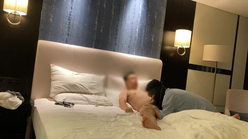 【麻花传媒视频】【极品❤️性爱流出】约炮爆操蒙眼饥渴美少妇白丝足交蒙眼口交口爆