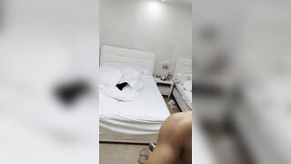 【麻花传媒视频】刚下海18清纯学生妹大屌插嘴口活生疏各种操