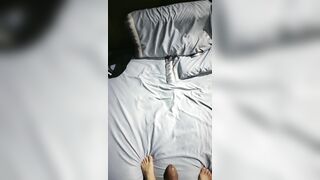 【麻花传媒视频】黑丝御姐少妇给大哥口交大鸡巴足交乳交伺候