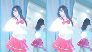 【麻花传媒视频】《顶流网红泄密》千元定制【咬一口兔娘】裸舞极乐净土