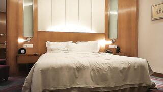 【麻花传媒视频】小宝寻花舌吻互摸调情迫不及待解开裤子侧入抽出