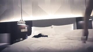 【麻花免费视频】大奶嫩妹主动呻吟吃着鸡巴玩弄不断呻吟