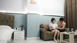 【麻花免费视频】良家32岁小少妇如饥似渴周末共度春宵一刻呻吟