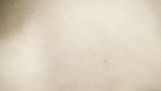 【麻花免费视频】夜夜换新娘00后小姐姐粉穴美乳女上位嘶吼震天