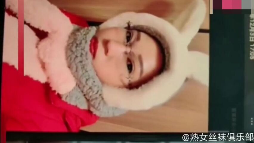 【麻花免费视频】成都真实母子乱伦淫荡骚妈穿情趣内衣给儿子做大保健