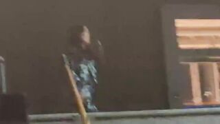 【麻花免费视频】抖音热点 山东潍坊科技学院军训跳舞露奶全集