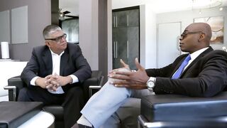 【麻花免费视频】纯白嫩人妻居家做爱吃鸡巴骑乘上位经典爆菊